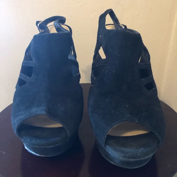 Marc Fisher black heels - Picture 2 of 4